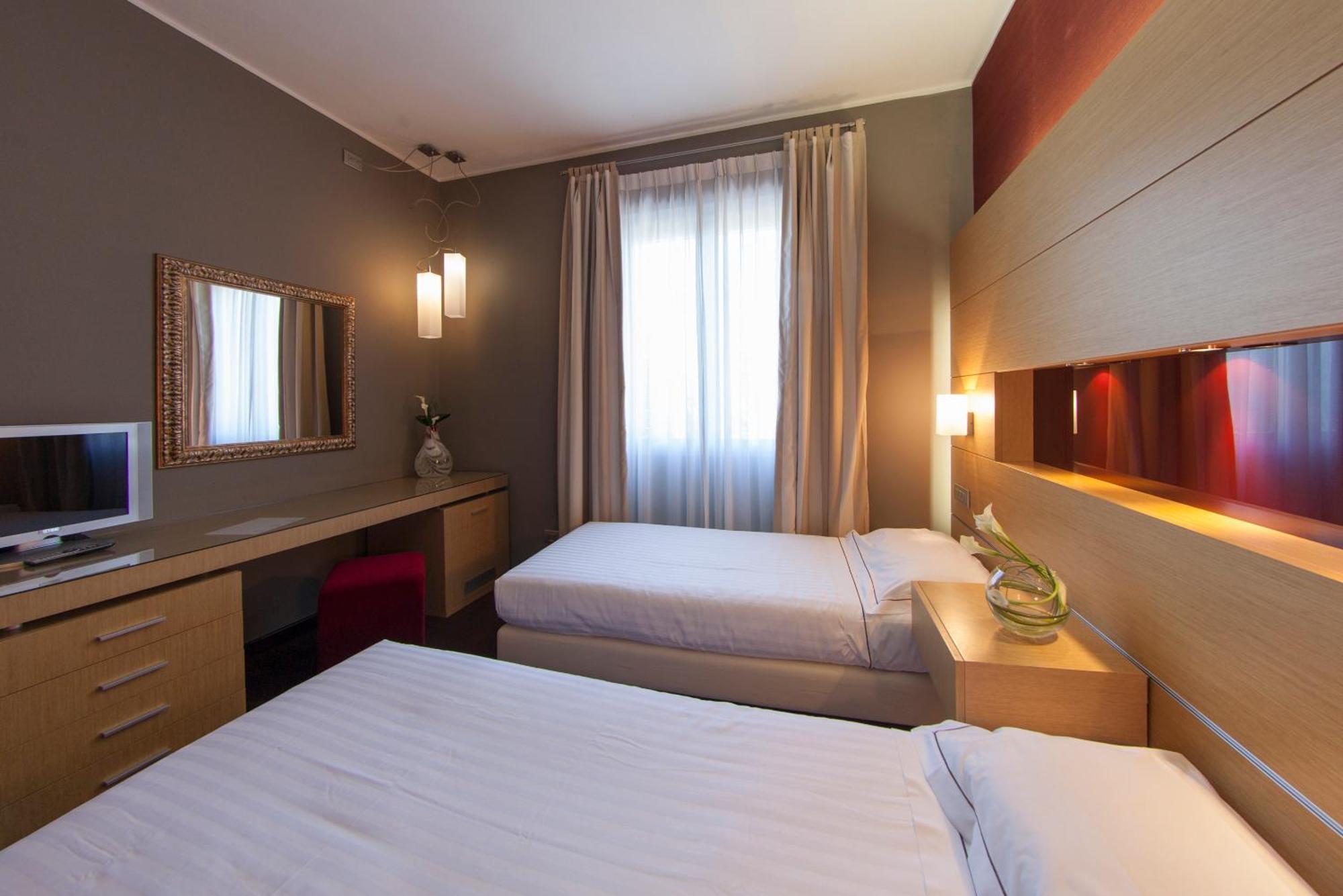 Inverigo Hotel Quarto foto