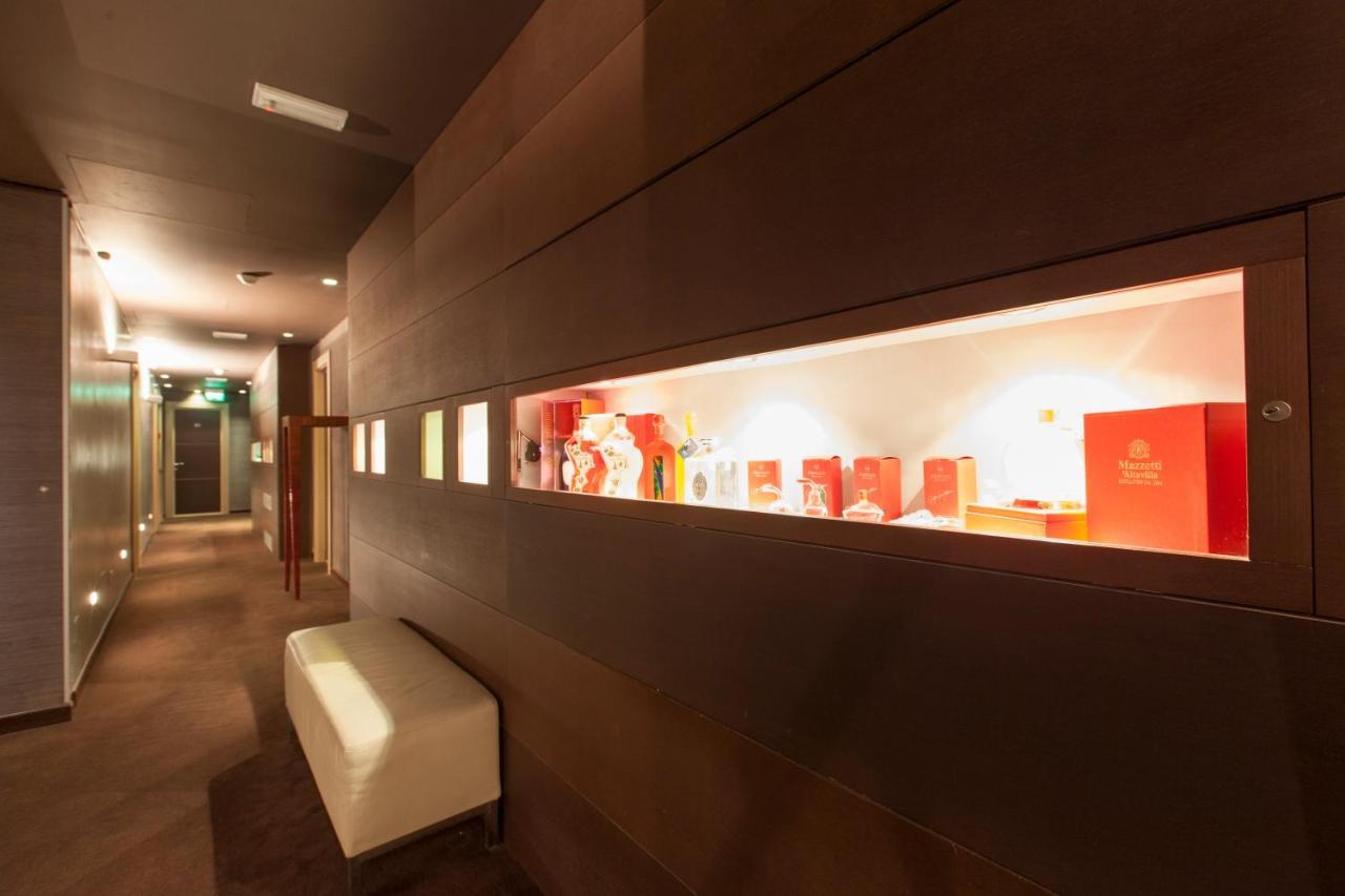 Inverigo Hotel Exterior foto