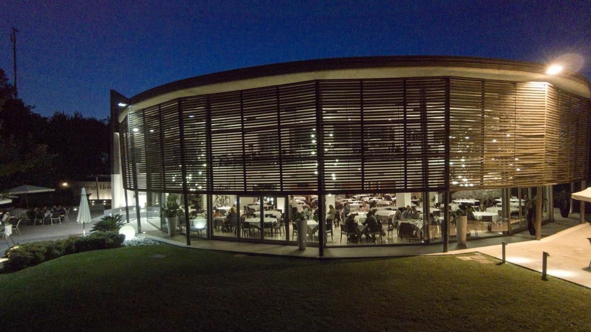 Inverigo Hotel Exterior foto