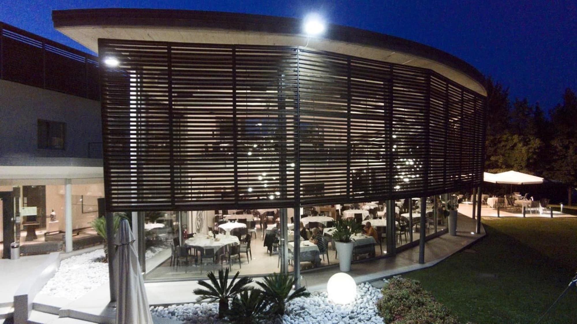 Inverigo Hotel Exterior foto