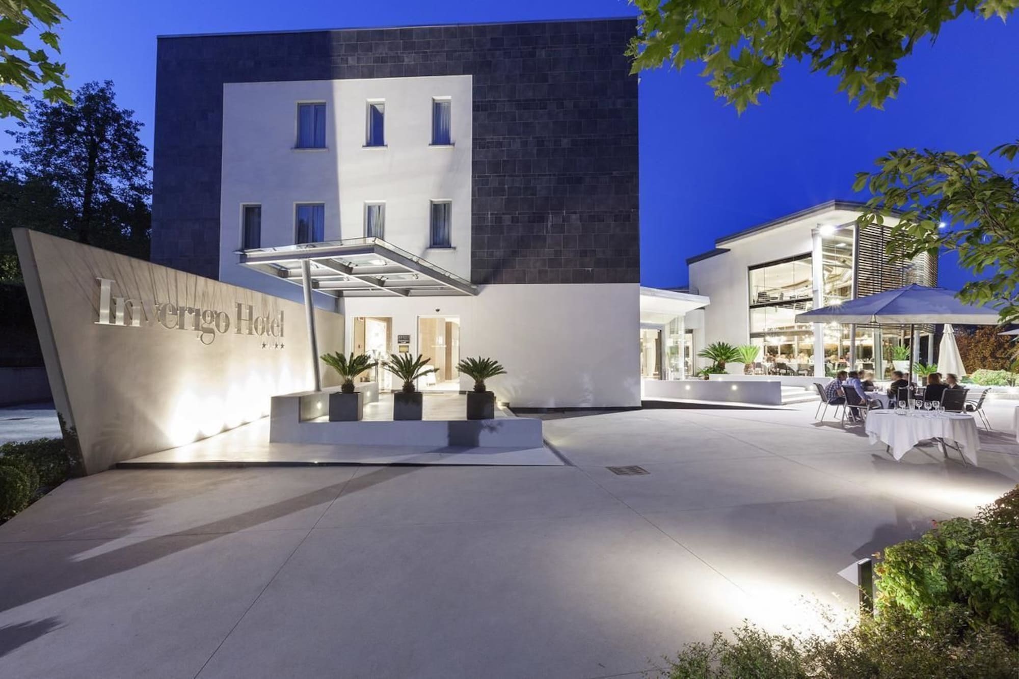 Inverigo Hotel Exterior foto